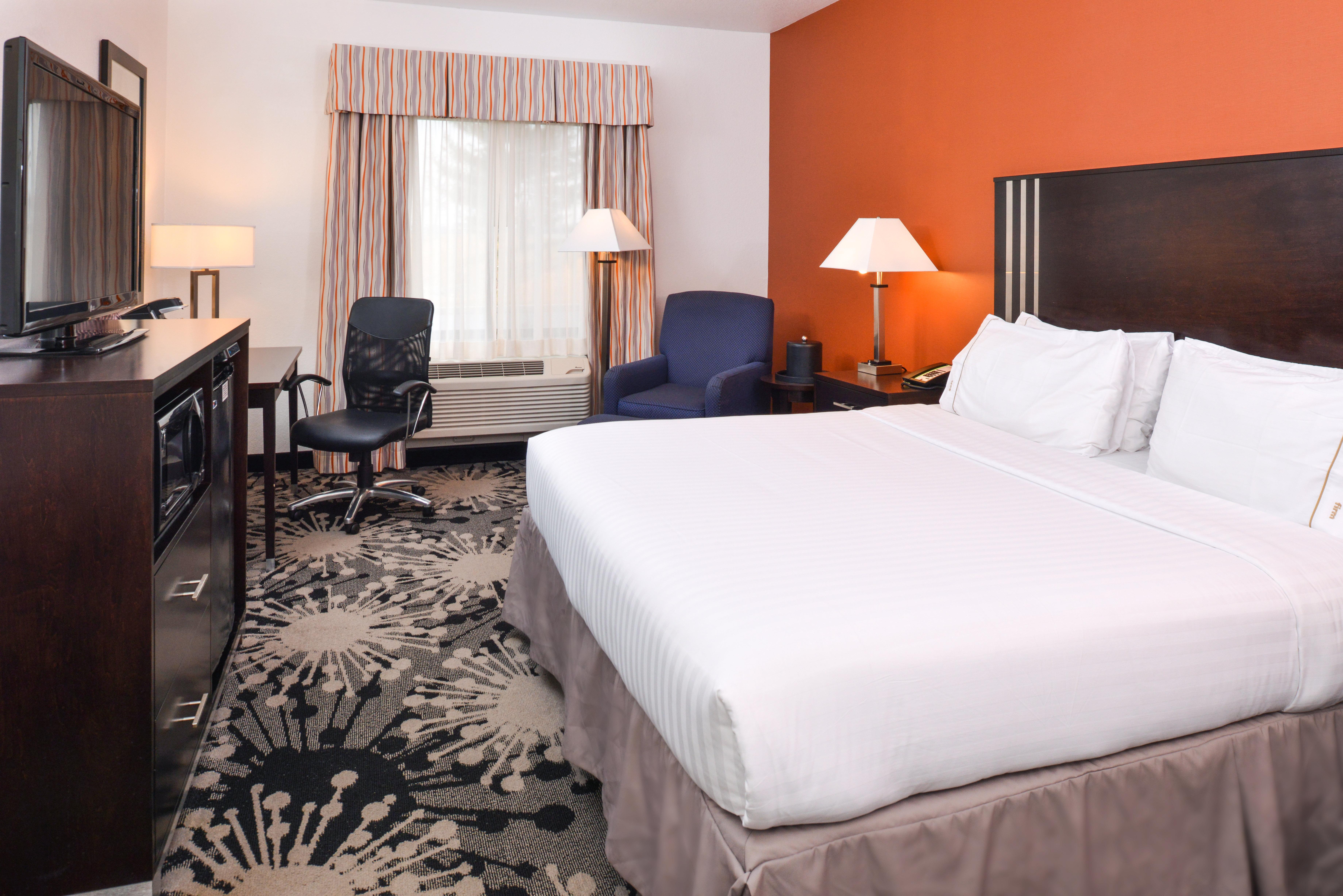 Holiday Inn Express & Suites Greenfield By Ihg Екстериор снимка