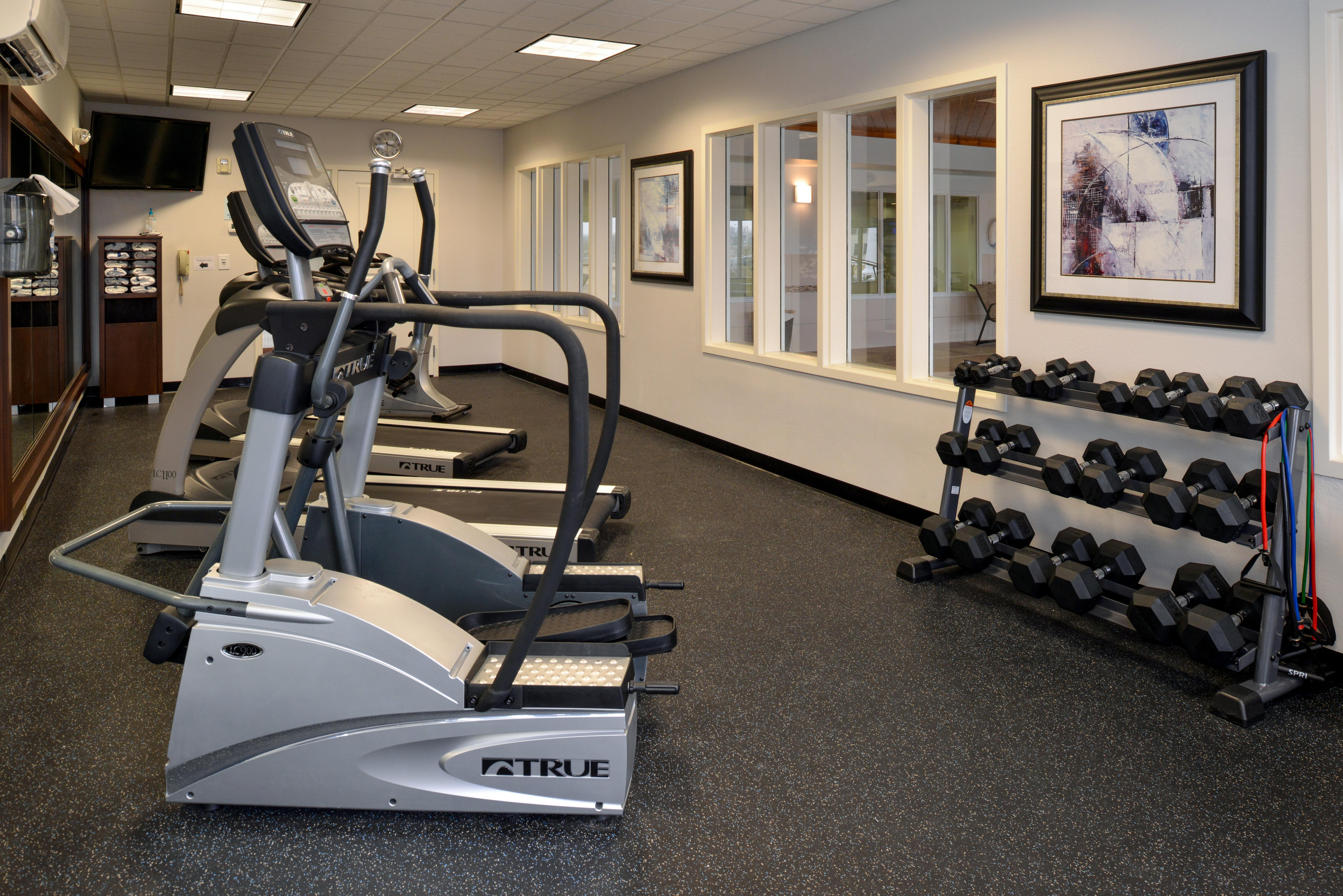 Holiday Inn Express & Suites Greenfield By Ihg Екстериор снимка
